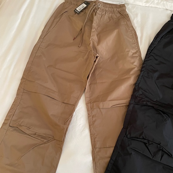 Boohoo Men's Black and Brown Cargo Pants - Picture 2 of 4